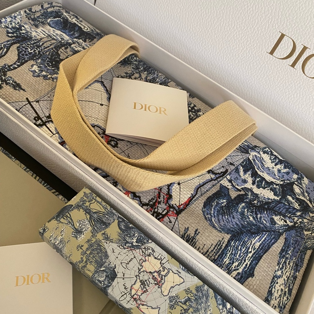 DIOR VIP PLATINUM GIFTS